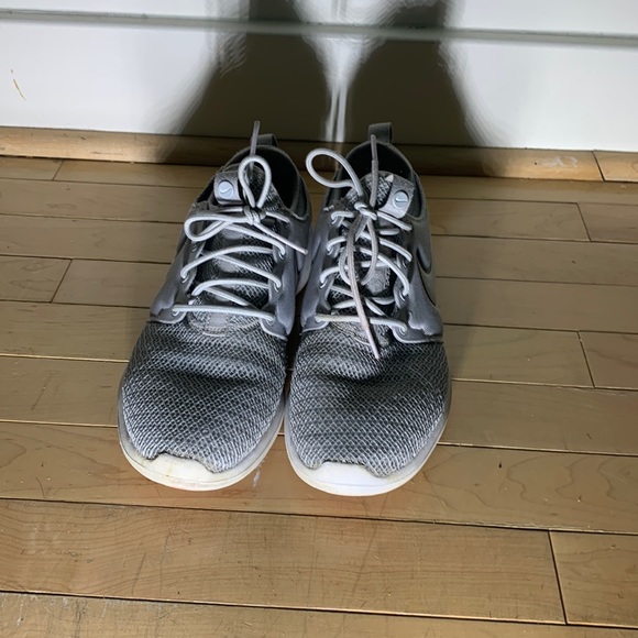 Nike Roshe Two (2017) - Picture 1 of 3